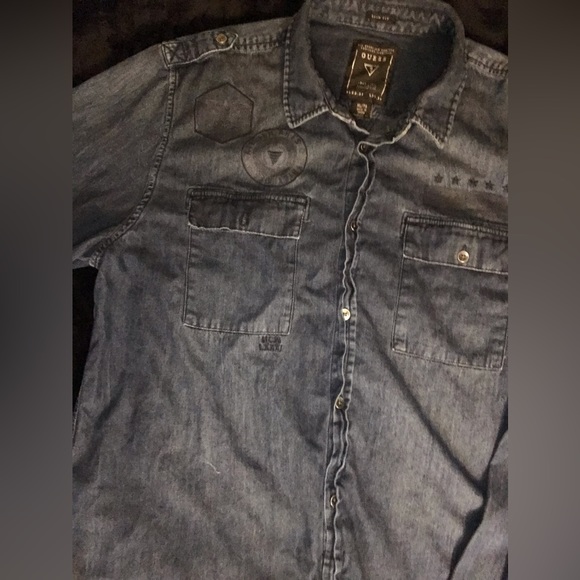 Vintage mcm/guess collaborative button up - Picture 4 of 6